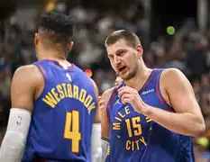 皇冠体育-包含Ning与30激战G2分钟俄克拉荷马雷霆伤情更新备战NBA总决赛，莱万多夫斯基遭遇三连败瞬间刷屏的词条